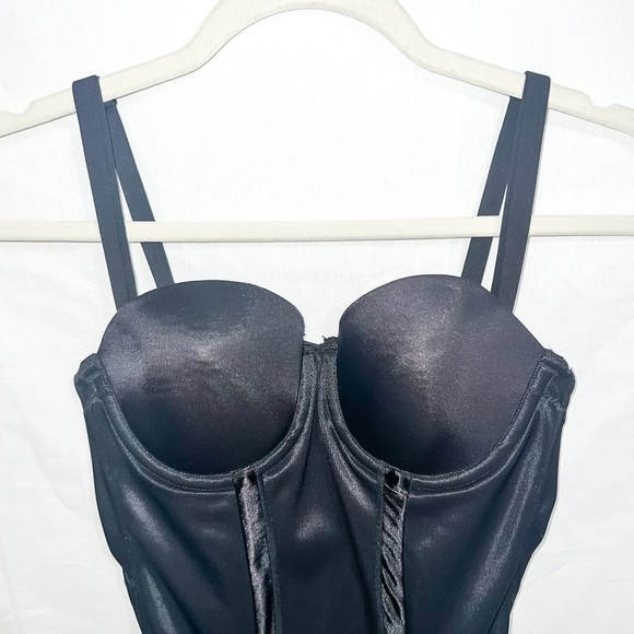 Elegant Black Women's Bodysuit - Picture 9 of 13